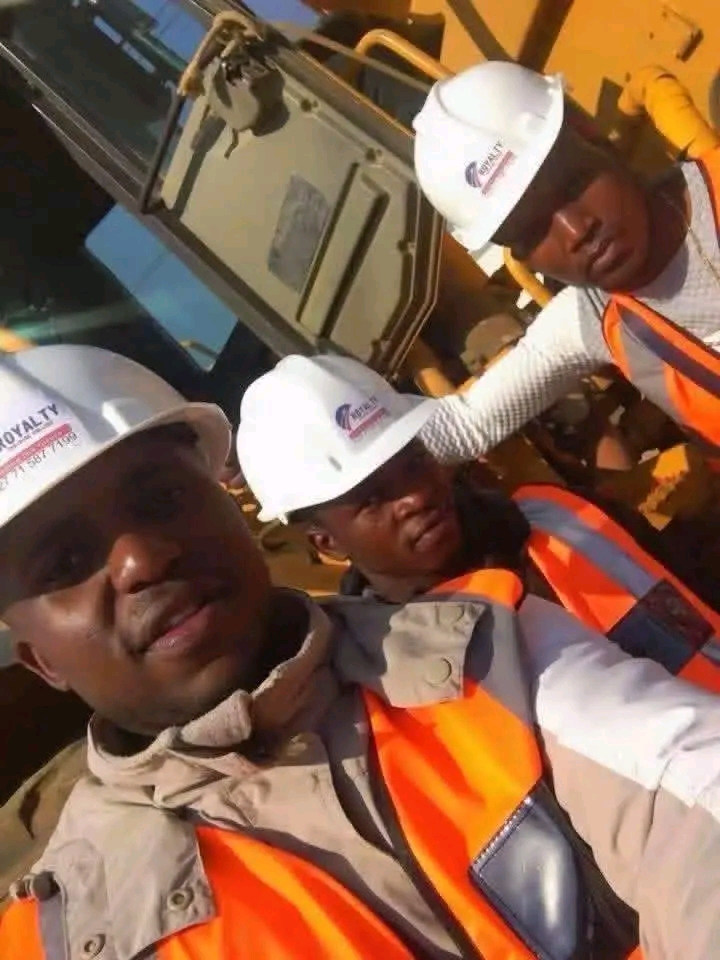 Diesel mechanic, carpentry, tilling and paving training centre 0786262177 image 1