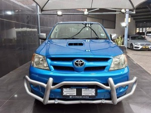 2005 Toyota Hilux 3.0D-4D Raider Manual - Johannesburg image 1