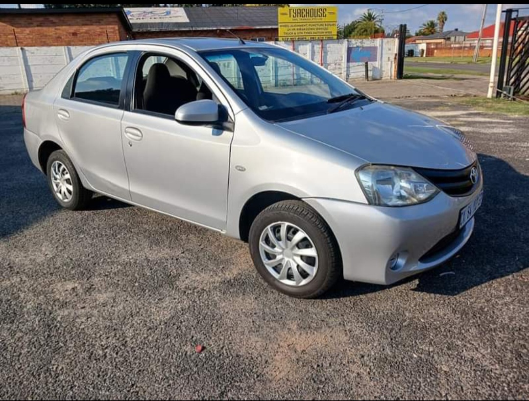 2014 Toyota Etios 1.5 XS image 1